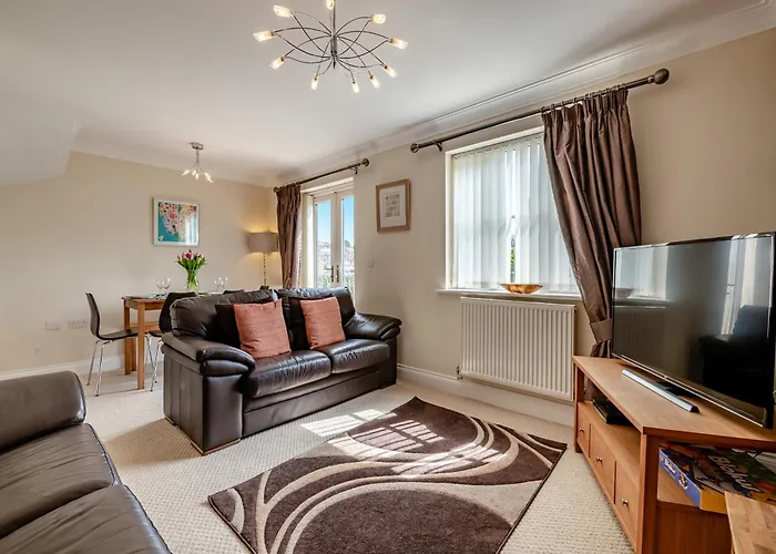 The Signal House וויטבי